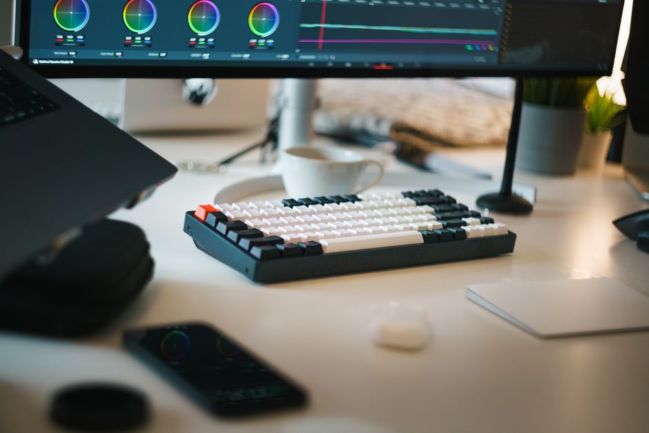 Adjustable Footrest for Desk