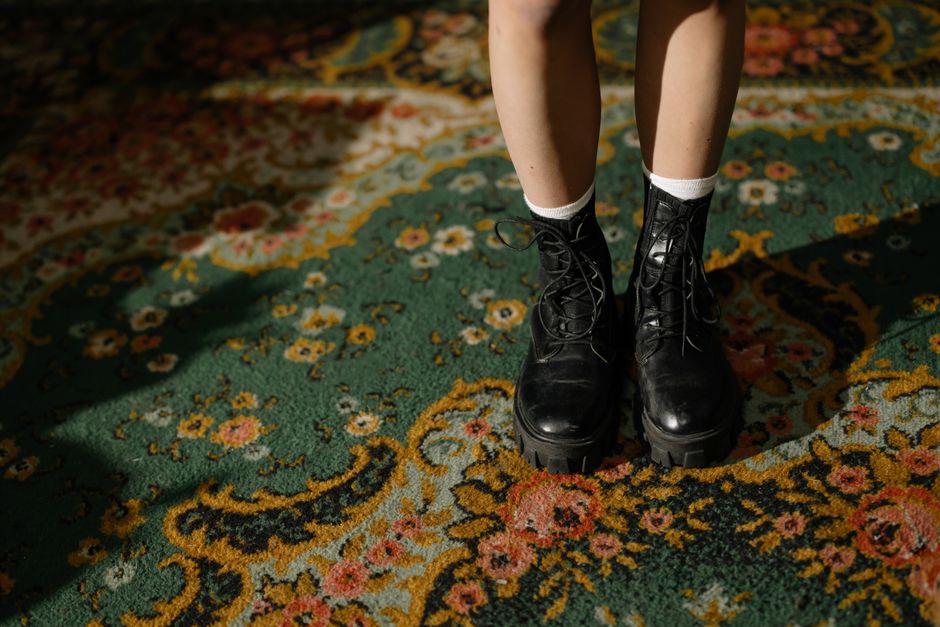 Black Lace Patterned Area Rug