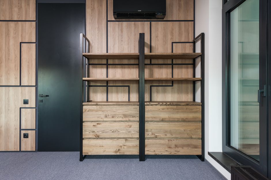 Black Metal Floating Shelves