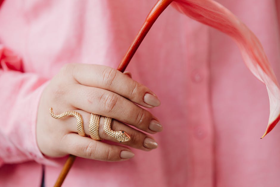 Top 20 Grad Nail Ideas for Graduation Day 2026