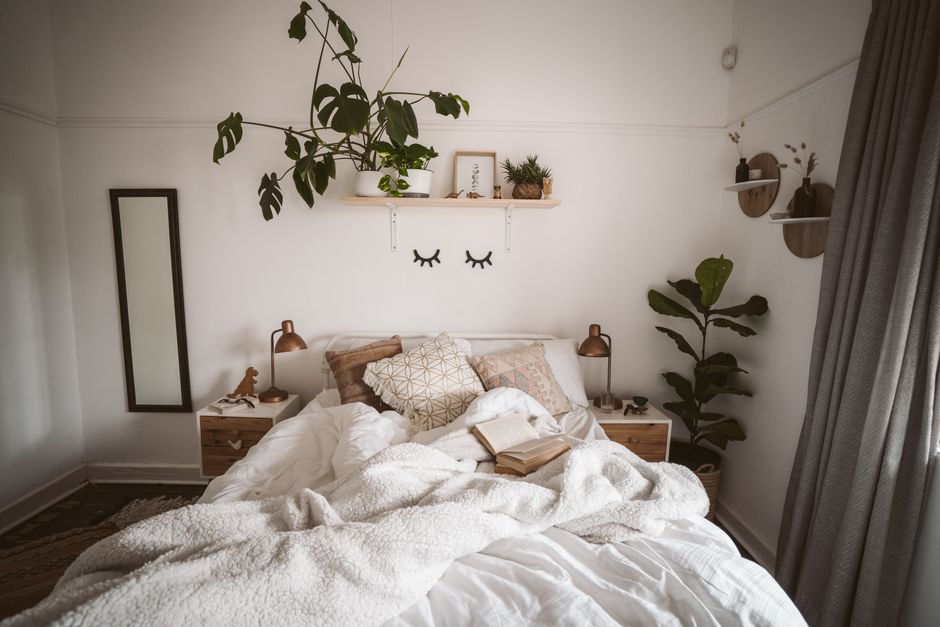 Clip-On Bamboo Bedside Shelf