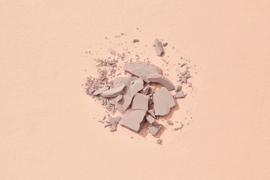 Hairline Tattoo Alternatives: Best Root Concealers for 2026