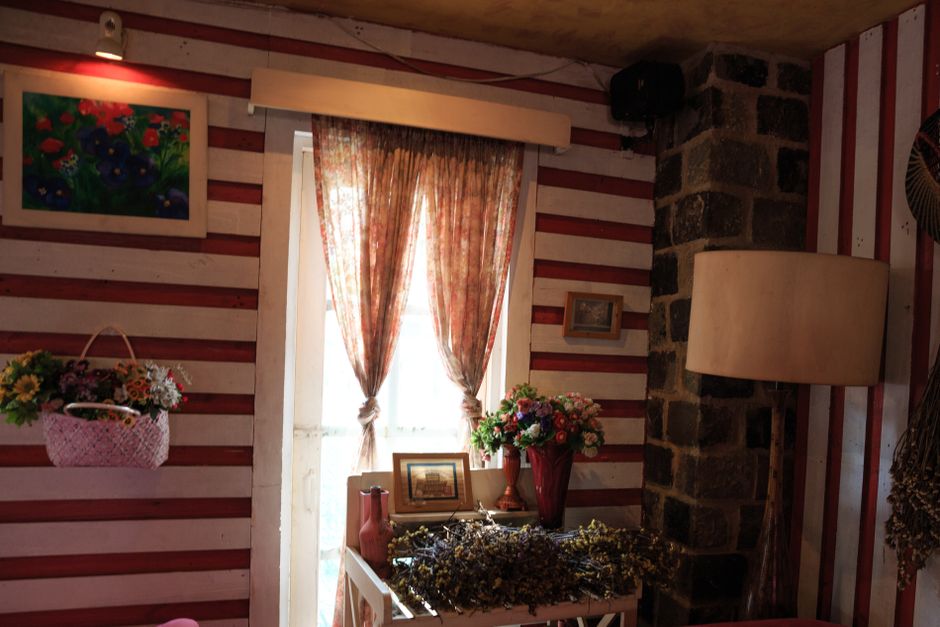 Cozy Cottage Floral Prints