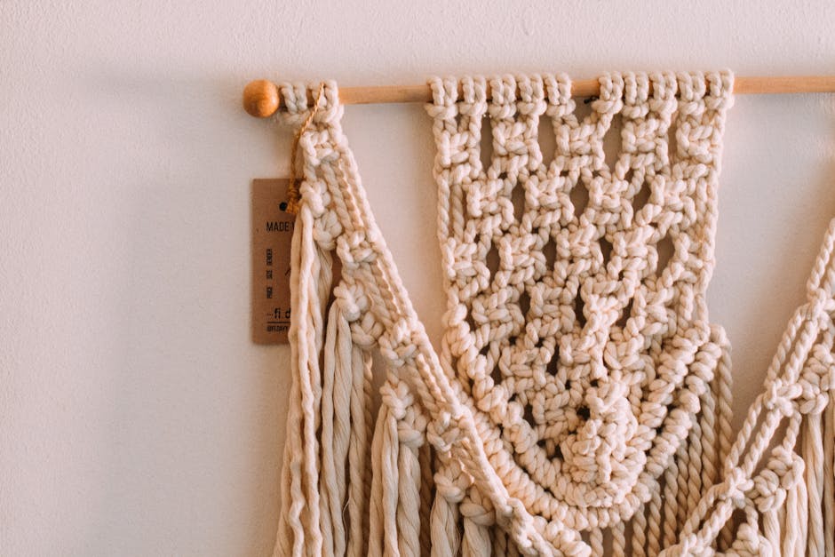 Top 8 Budget-Friendly Living Room Makeovers Under $200
