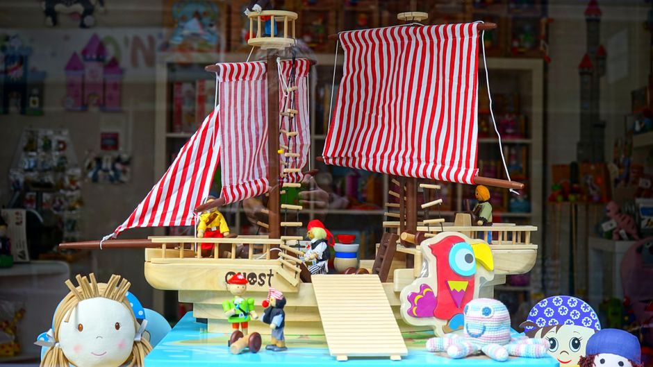11 Pirate Crafts for Kids in 2026 That Create Cozy Adventure Fun
