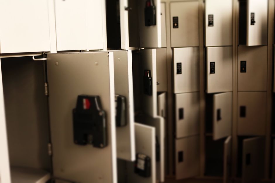 Entryway Storage Cabinet with Lockers
