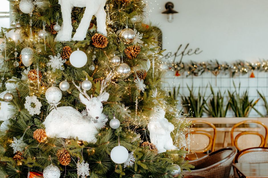 Festive Reindeer String Garland