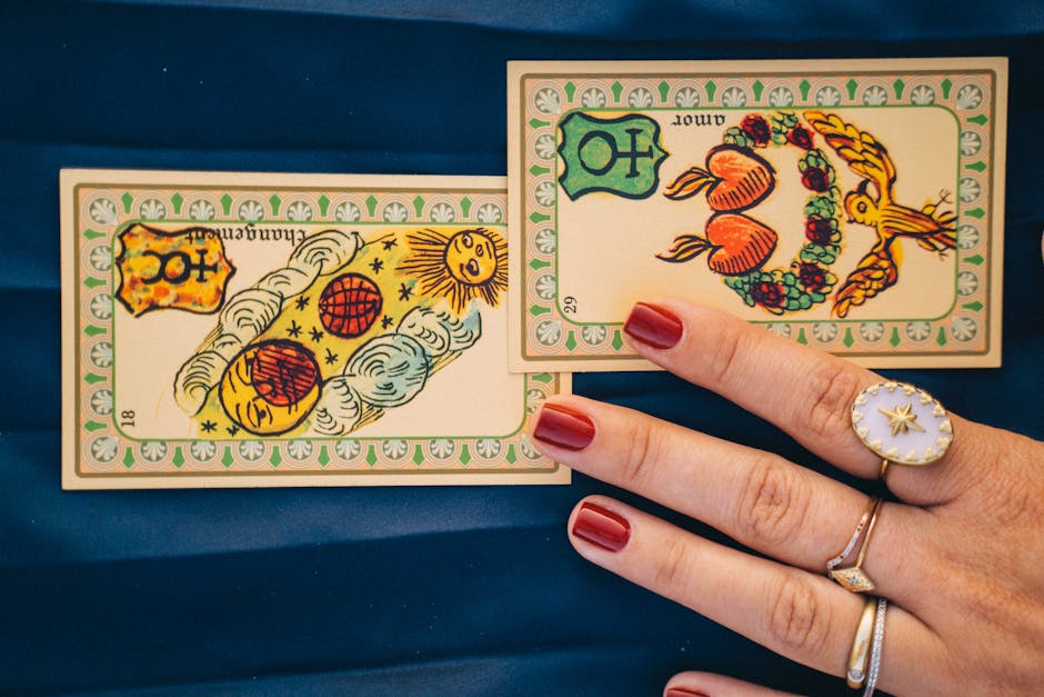 Gemini Symbol Accent Nails