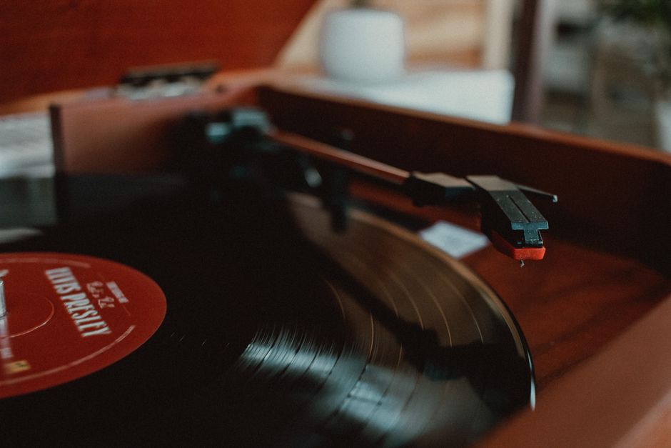High-Fidelity Turntable