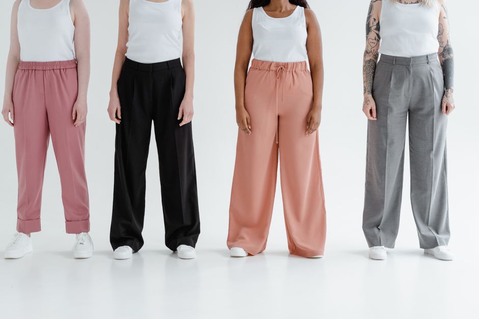 High-Waisted Wide-Leg Trousers with Crop Top