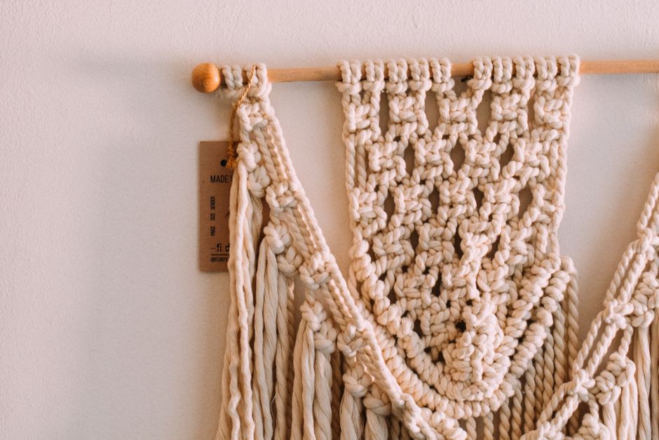 11 Cozy Macrame Ideas to Add Texture to Your Living Room