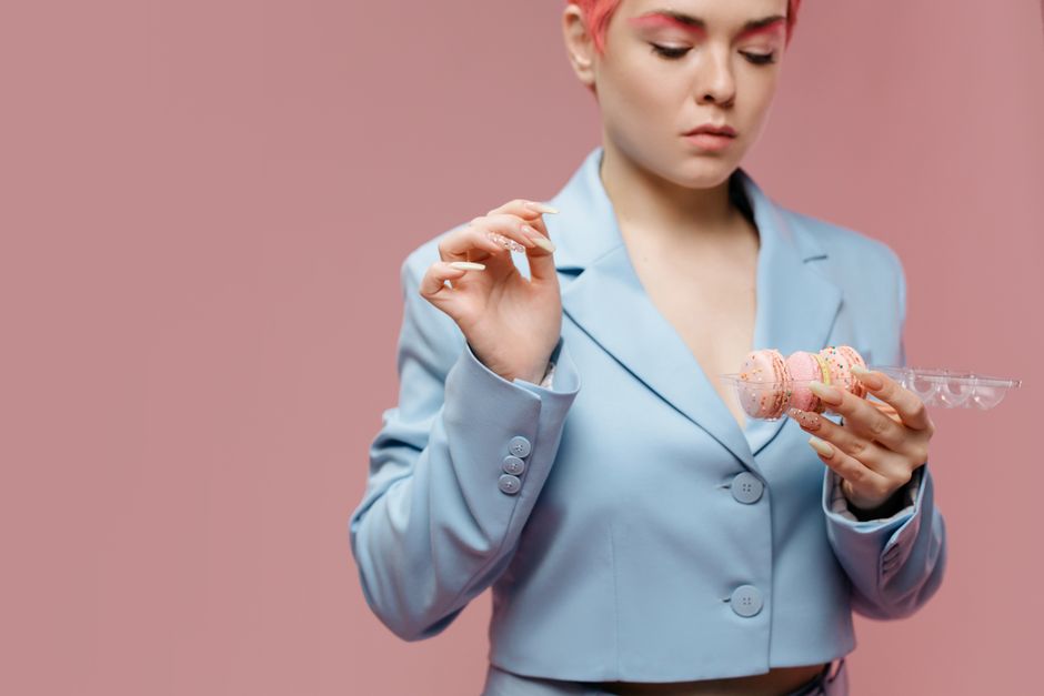 11 Subtle Pride Nails for a Minimalist Rainbow Aesthetic