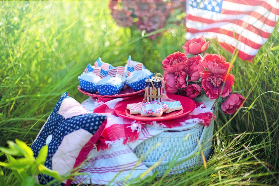 Patriotic Patchwork Throw Pillow Set