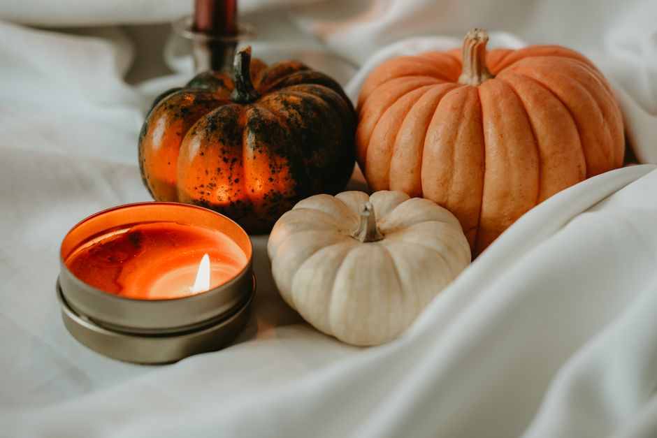 Pumpkin-Scented Soy Wax Candle