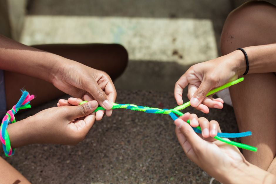 Red and Blue Pipe Cleaner Crown Kit