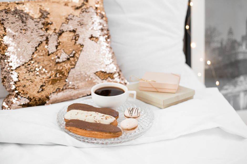 15 Bedazzle Ideas to Sparkle Up Your Cozy Home Decor in 2026