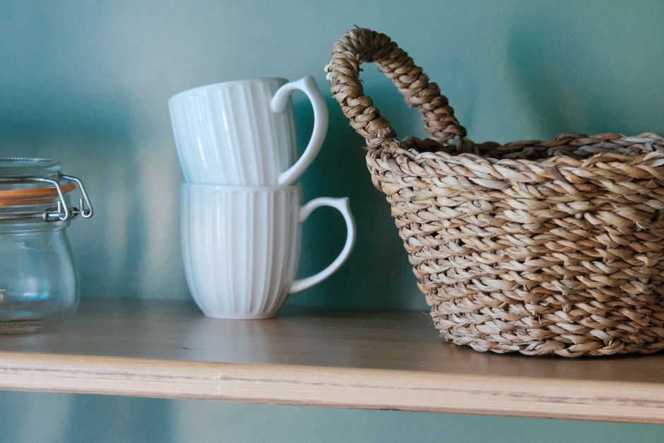 Seville Classics 3-Tier Resin Wicker Storage Shelf