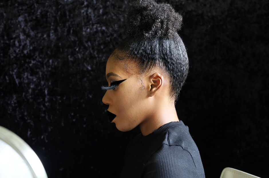 Sleek High Puff