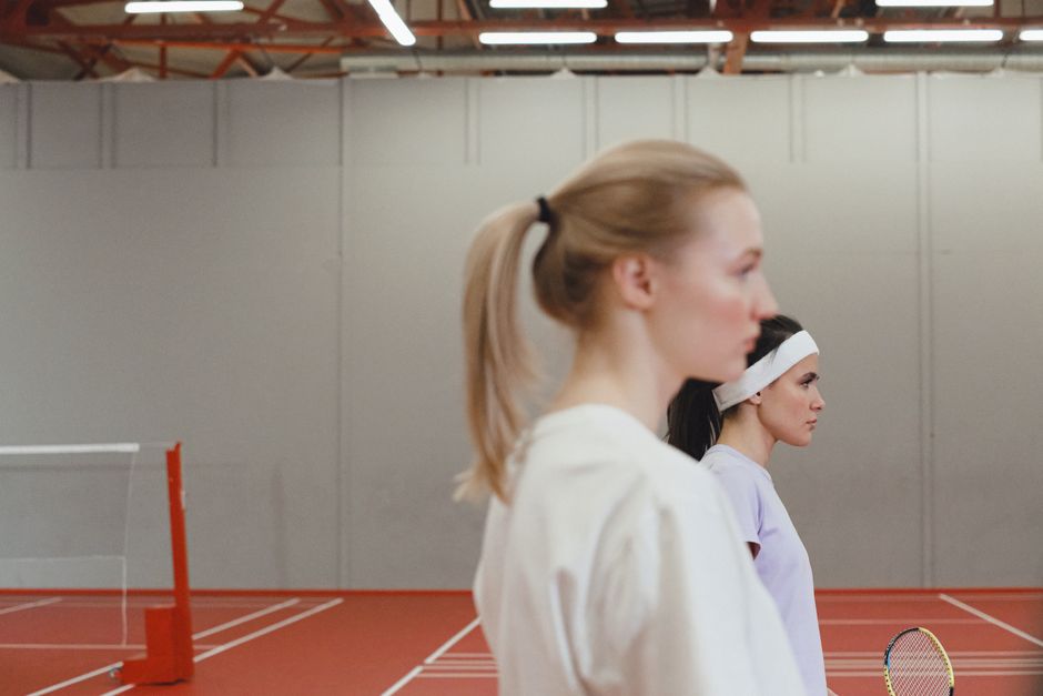 Sporty High Pony with Wide Headband