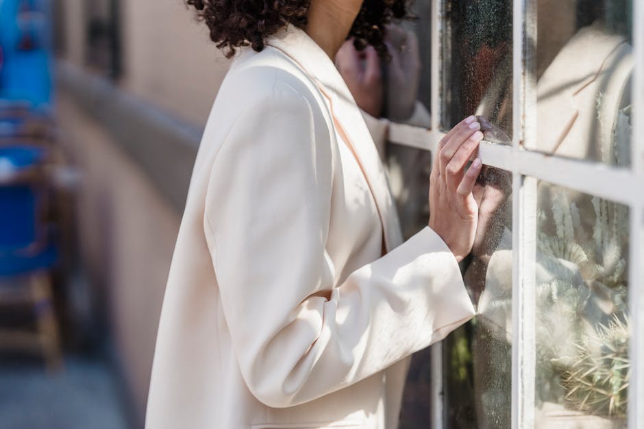 Tailored White Linen Blazer and Shorts Set