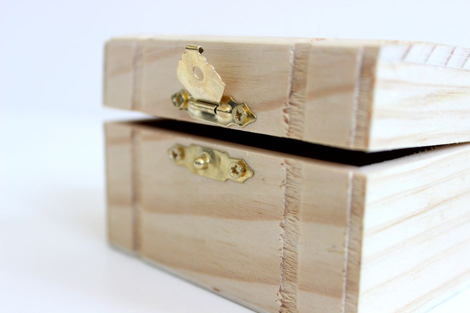 Treasure Chest DIY Box