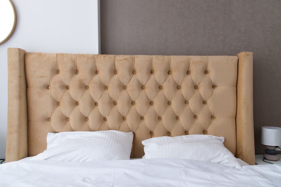 11 Luxurious Bedrooms That Combine Cozy Comfort with Elegance in 2026