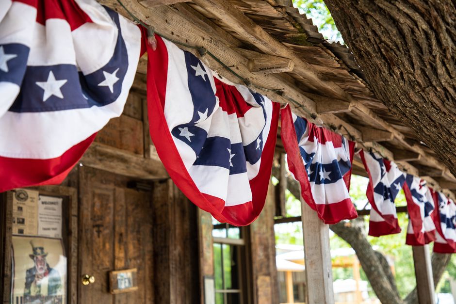 10 4th of July Banners Ideas That Elevate Your Porch Decor
