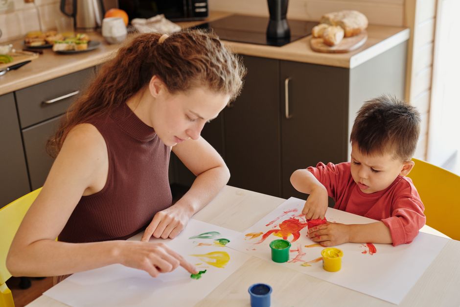 Washable Finger Paint and Canvas Set