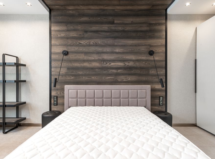 Zinus Suzanne Metal and Wood Platform Bed